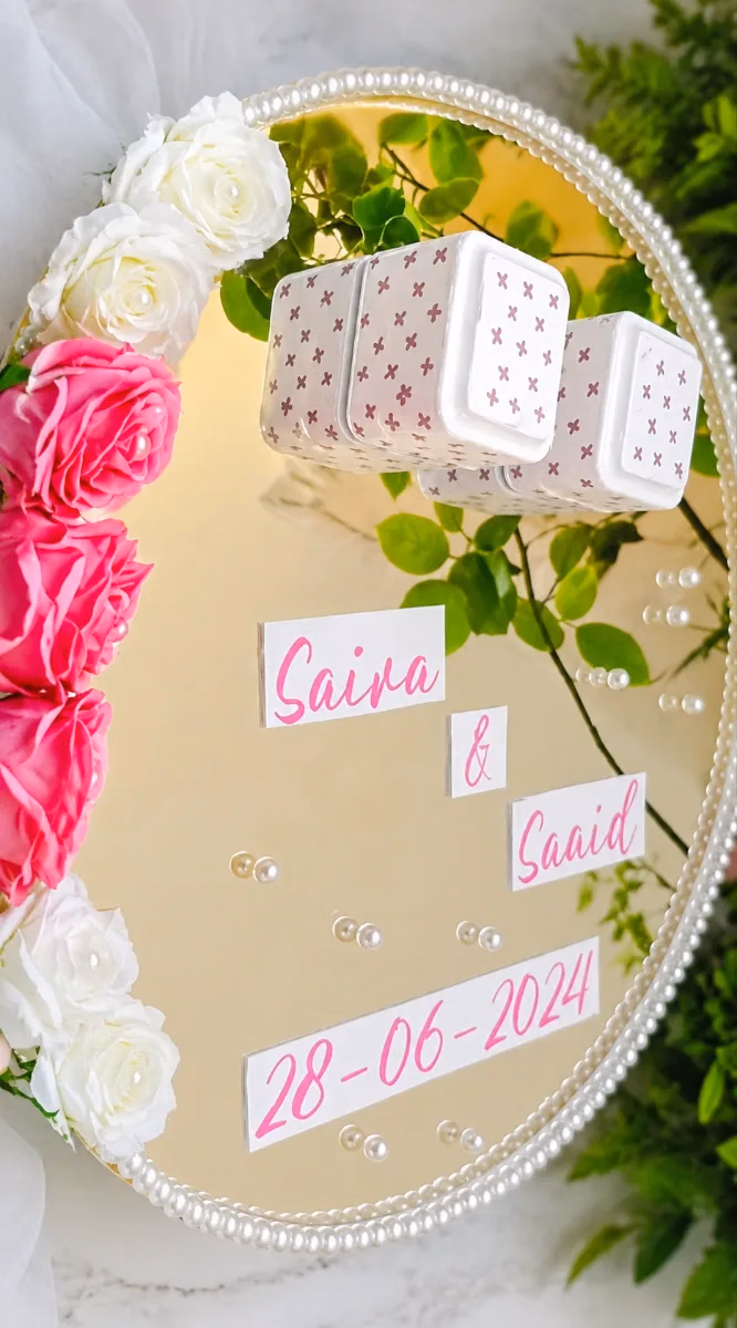 Ring tray for engagement