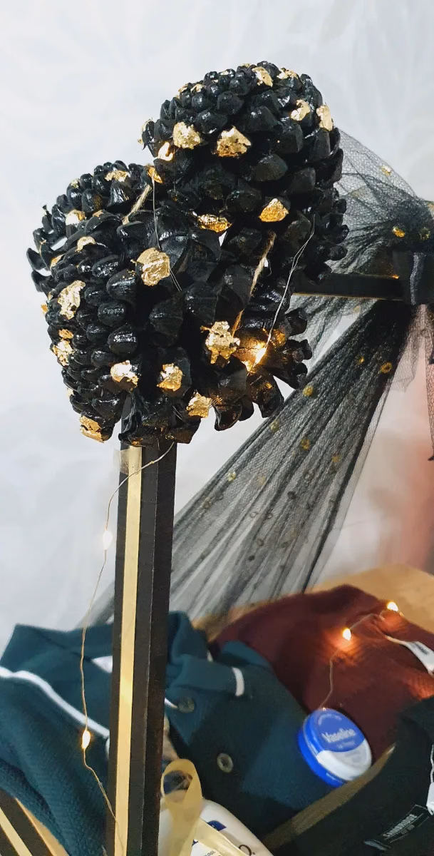 Pine cone Basket