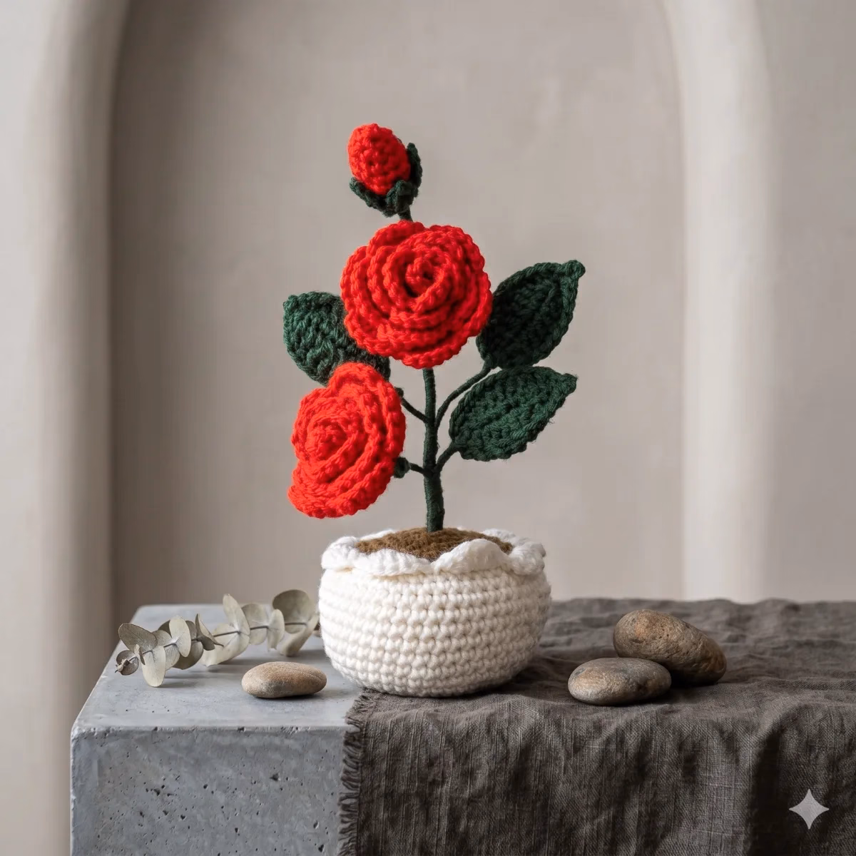Red rose Pot